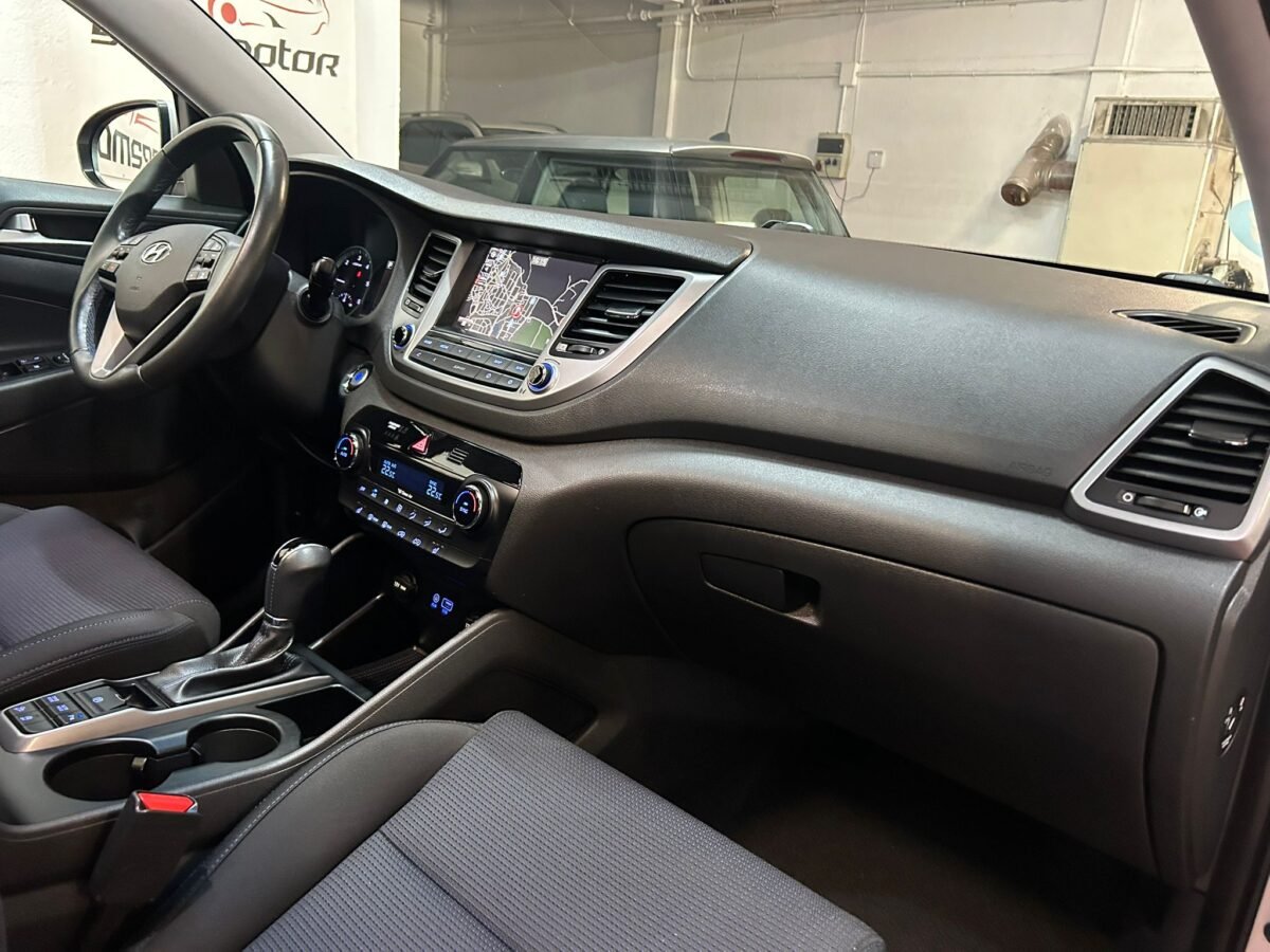HYUNDAI TUCSON 1.7CRDI TECNO AUT