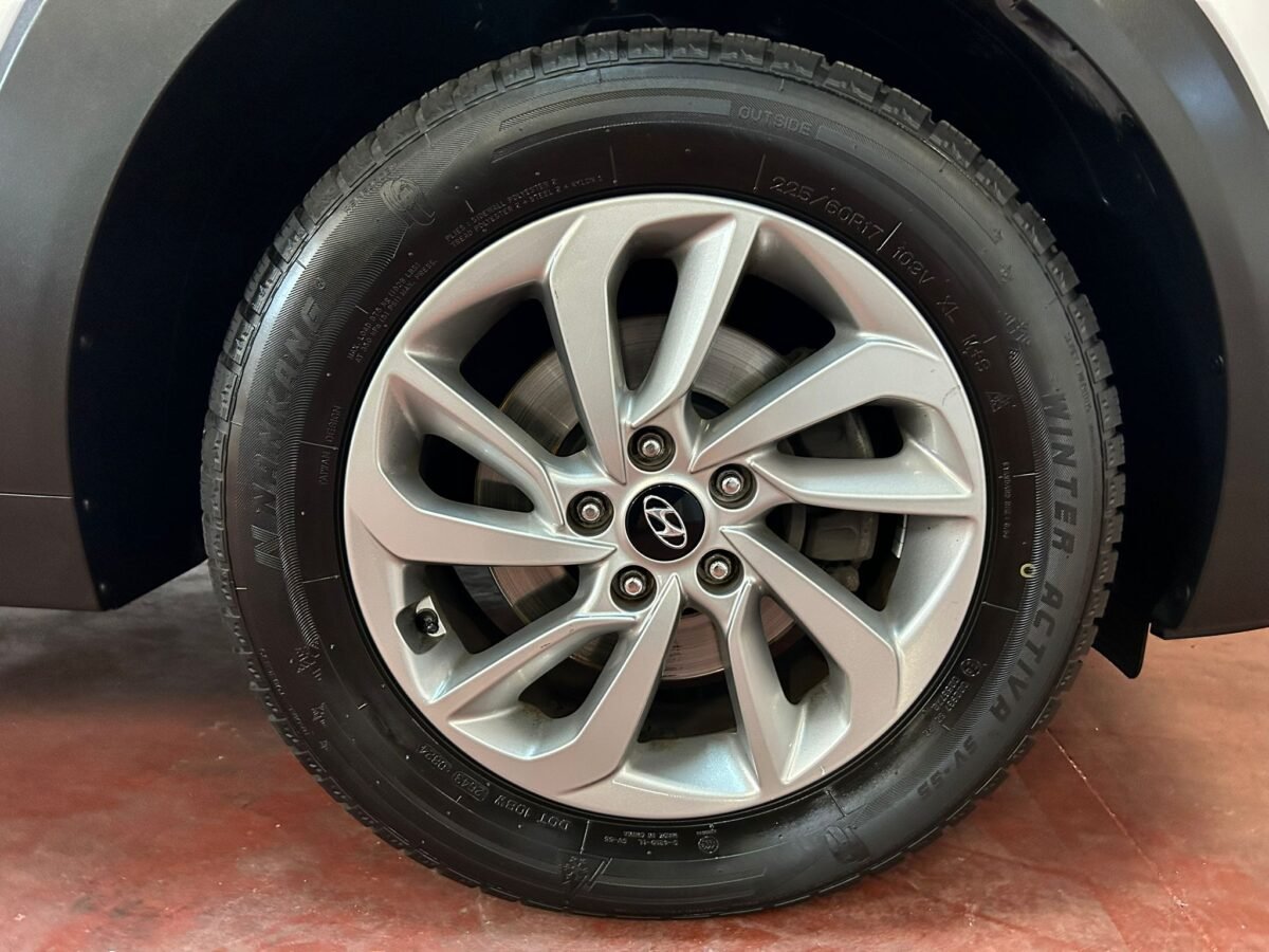 HYUNDAI TUCSON 1.7CRDI TECNO AUT