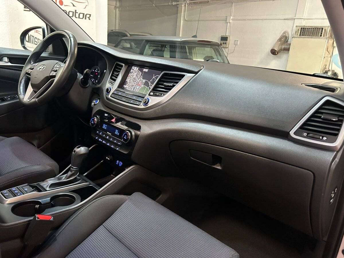 HYUNDAI TUCSON 1.7CRDI TECNO AUT