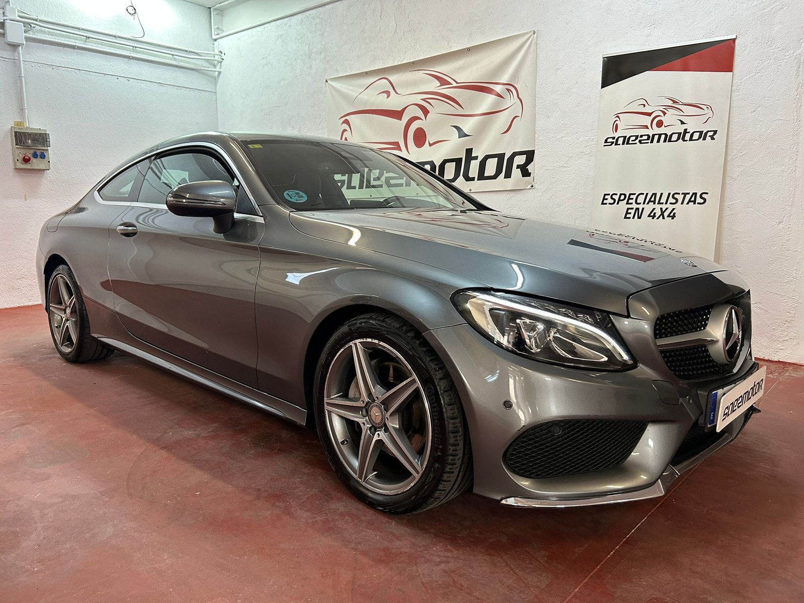 MERCEDES-BENZ CLASE C 220 CDI COUPE AMG