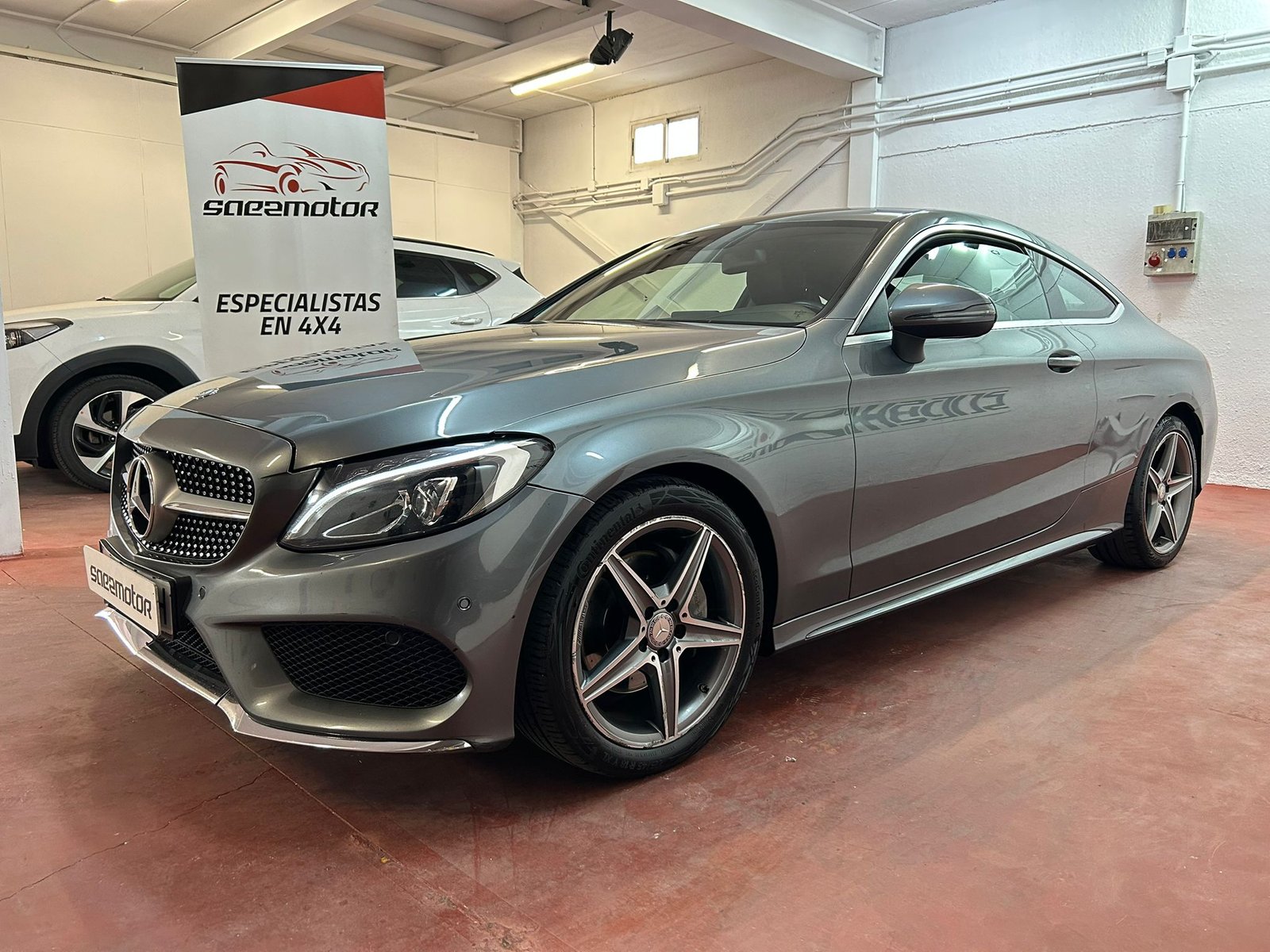 MERCEDES-BENZ CLASE C 220 CDI COUPE AMG