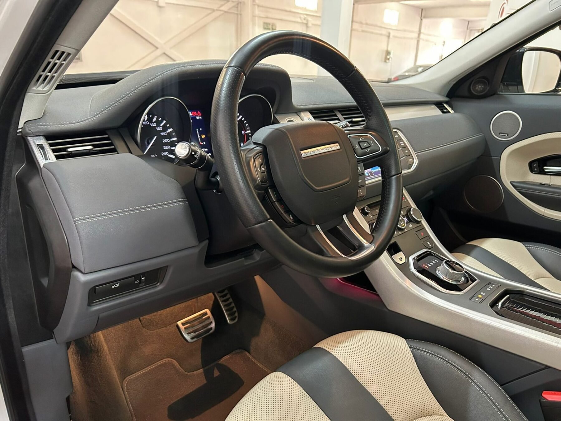 LAND-ROVER Range Rover EVOQUE DYNAMIC 4X4