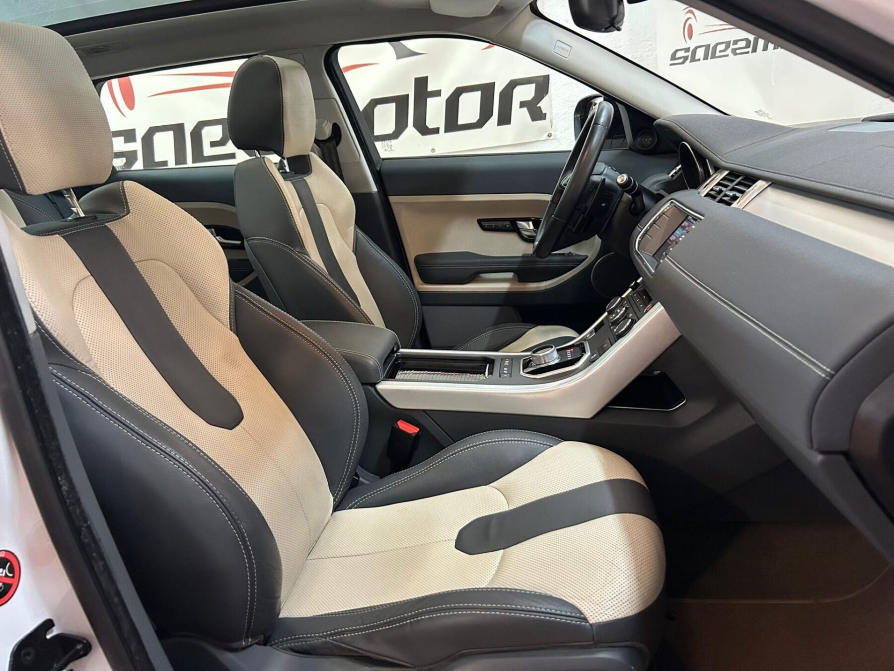 LAND-ROVER Range Rover EVOQUE DYNAMIC 4X4