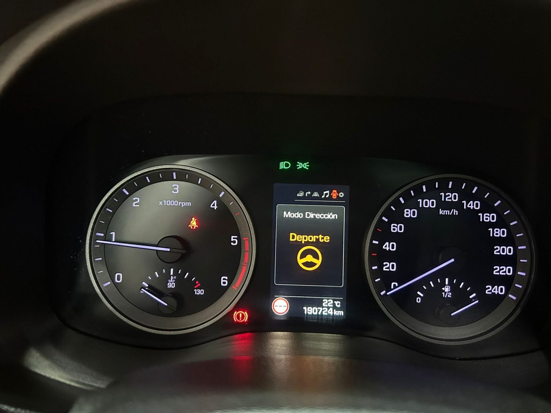 HYUNDAI TUCSON 2.0crdi style 