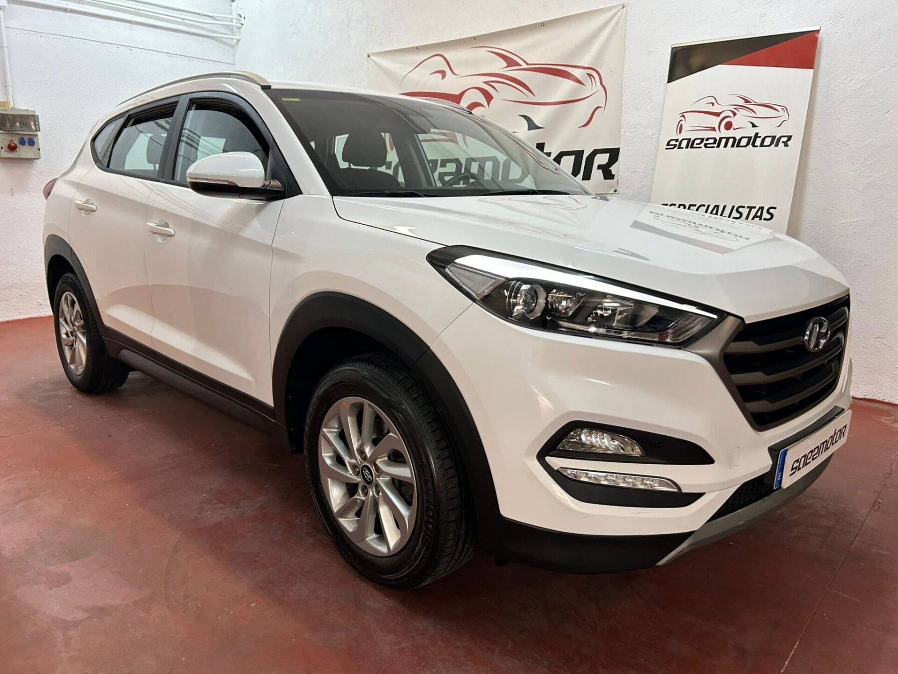 HYUNDAI TUCSON 1.6GDI