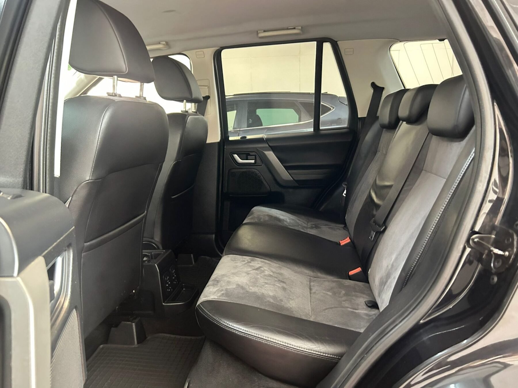 LAND-ROVER FREELANDER II 2.2 HSE