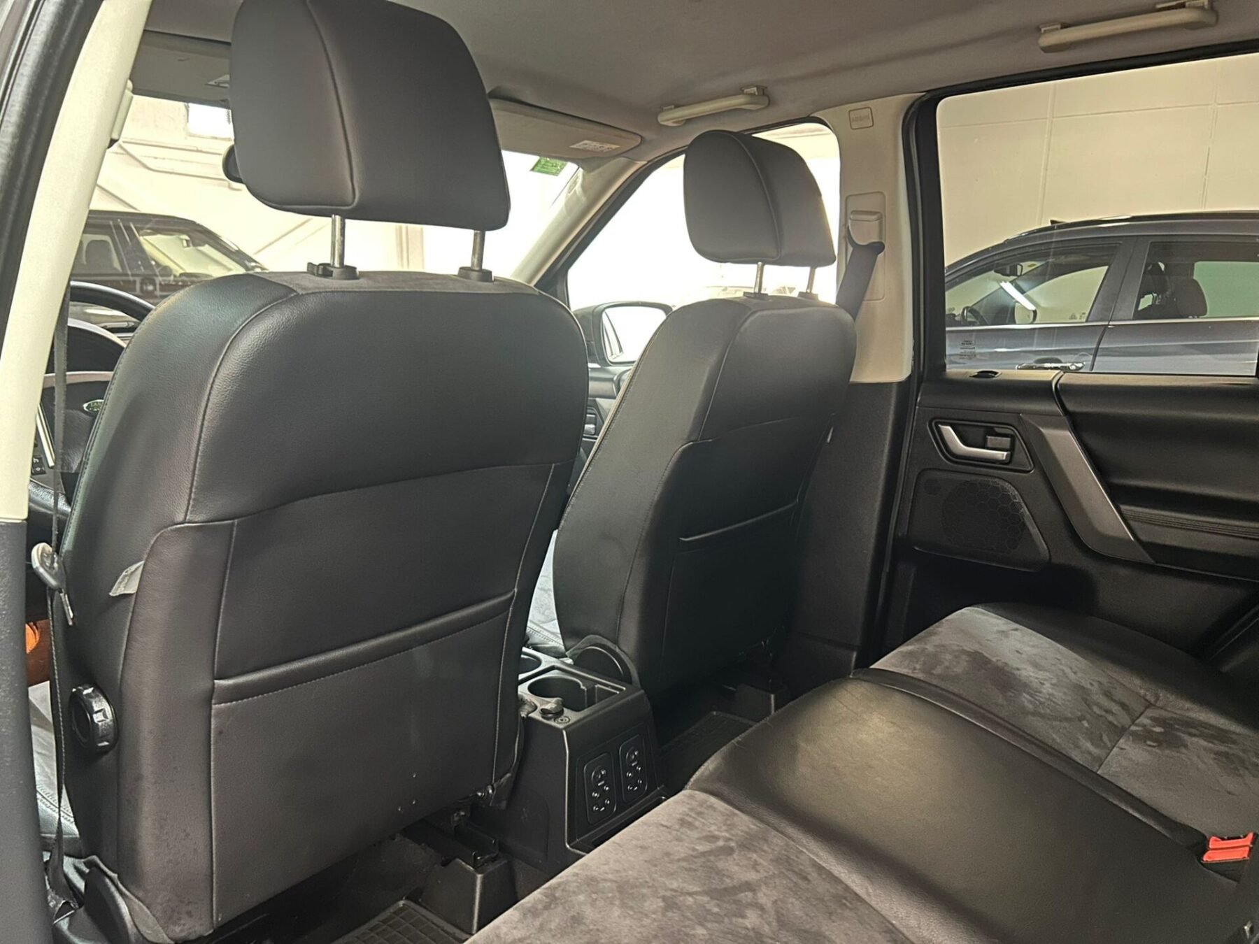 LAND-ROVER FREELANDER II 2.2 HSE