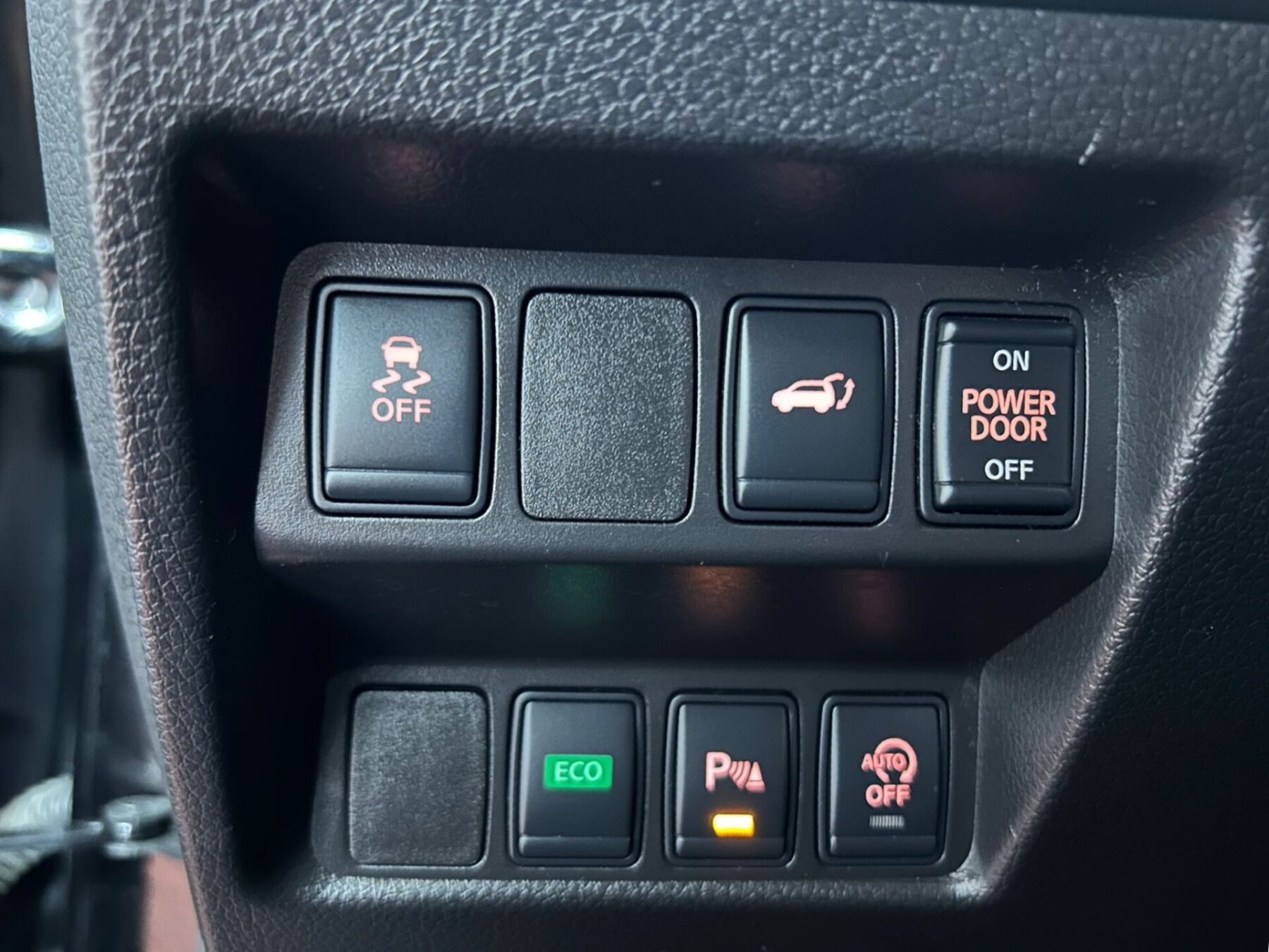 NISSAN X-TRAIL 2.0 TEKNA 4X4