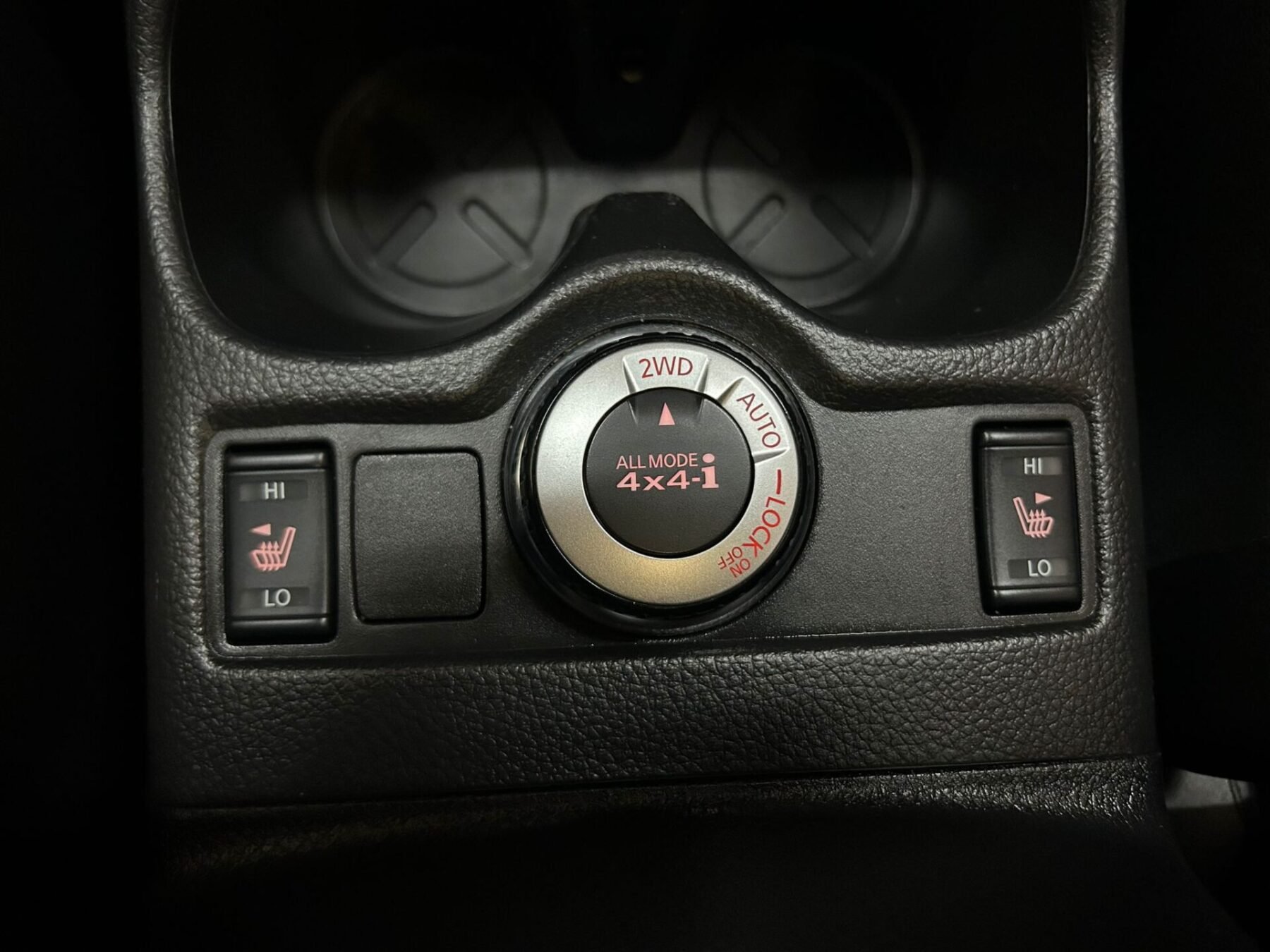 NISSAN X-TRAIL 2.0 TEKNA 4X4