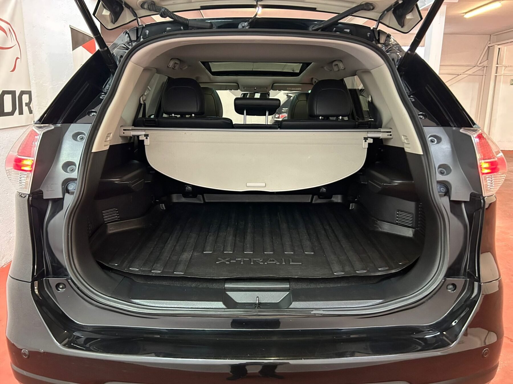 NISSAN X-TRAIL 2.0 TEKNA 4X4