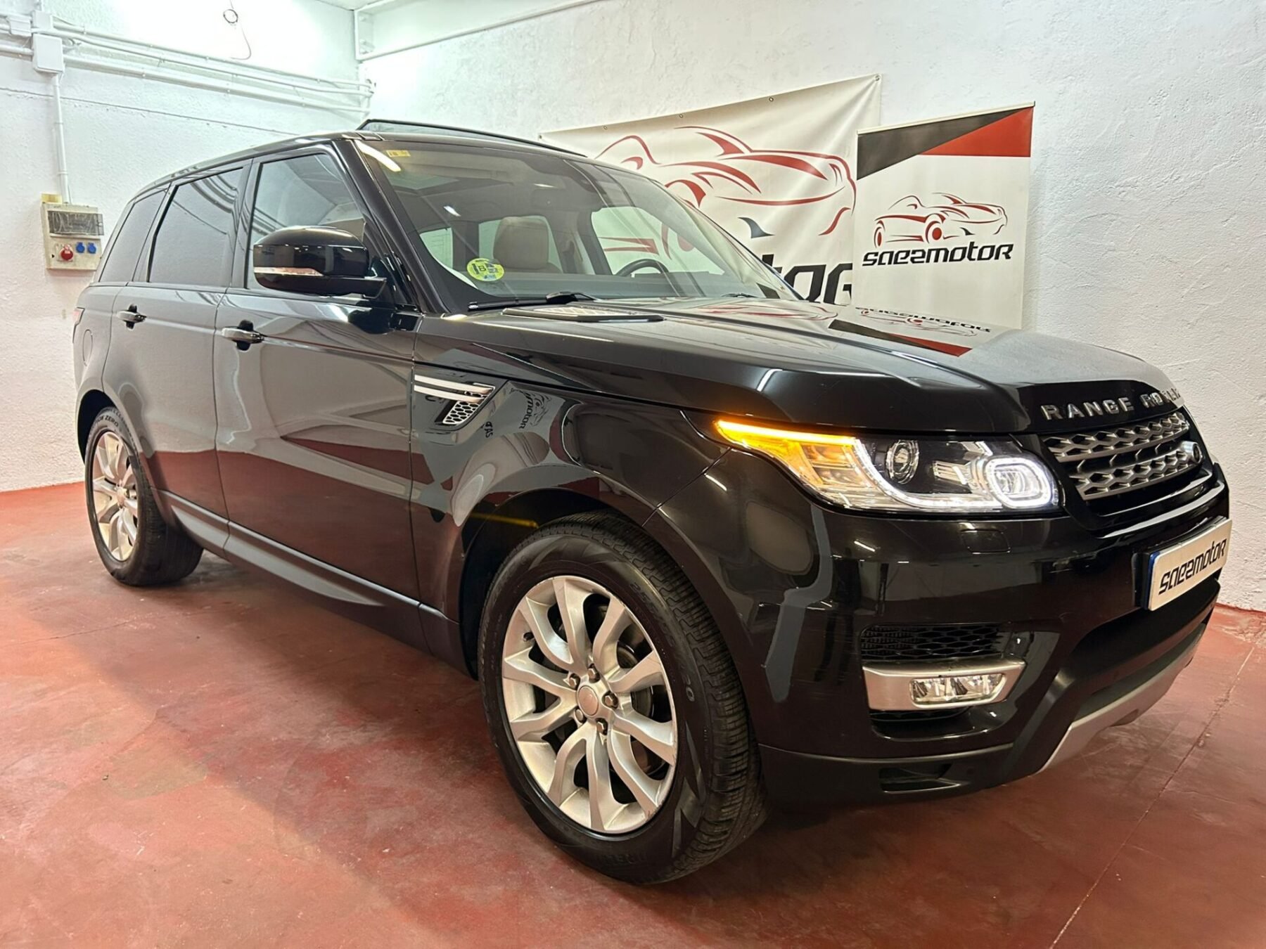 LAND-ROVER Range Rover Sport 3.0 SDV6 HSE