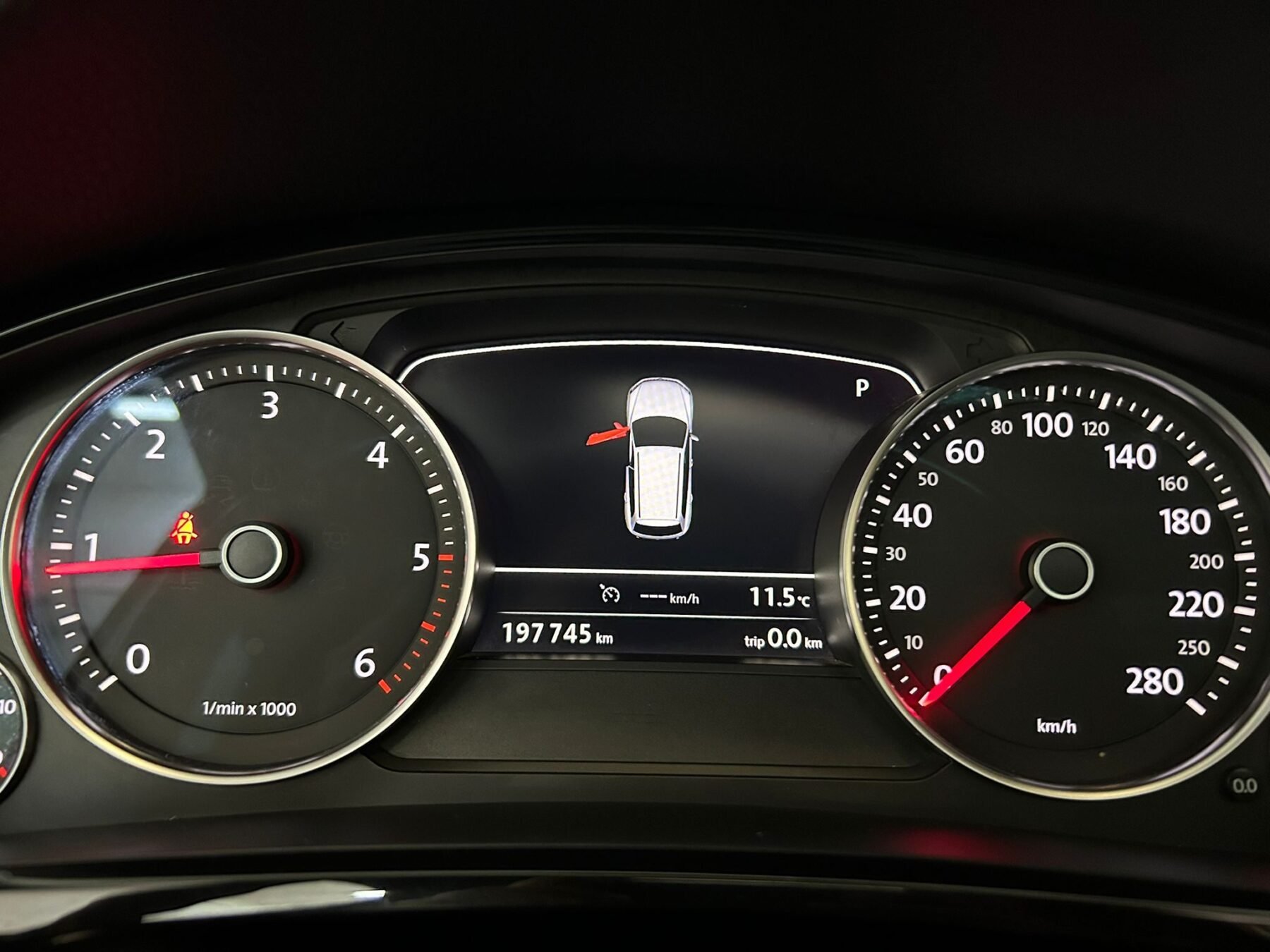 VOLKSWAGEN Touareg 3.0 245 RLINE