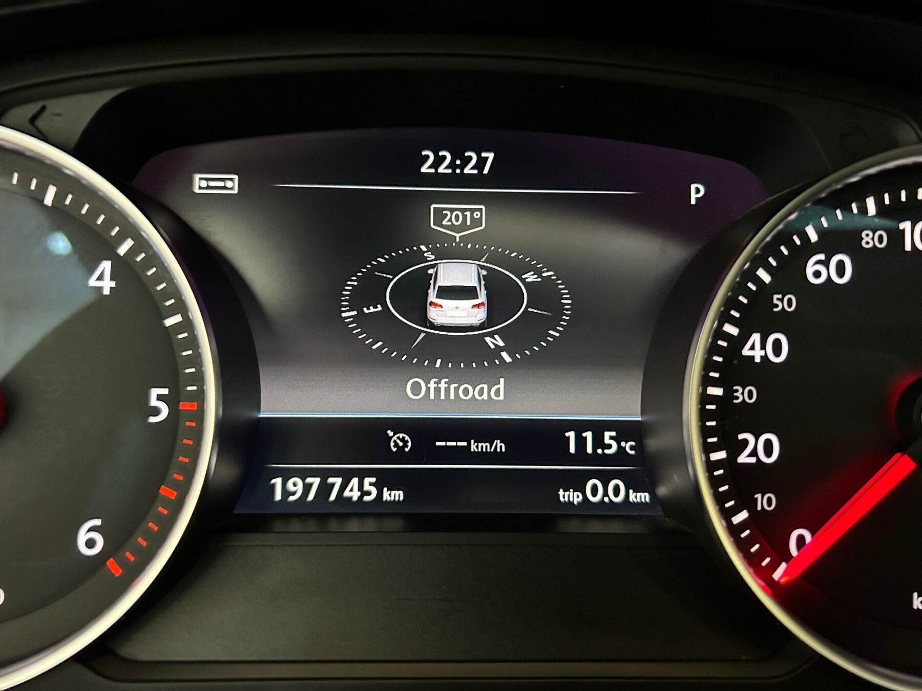 VOLKSWAGEN Touareg 3.0 245 RLINE