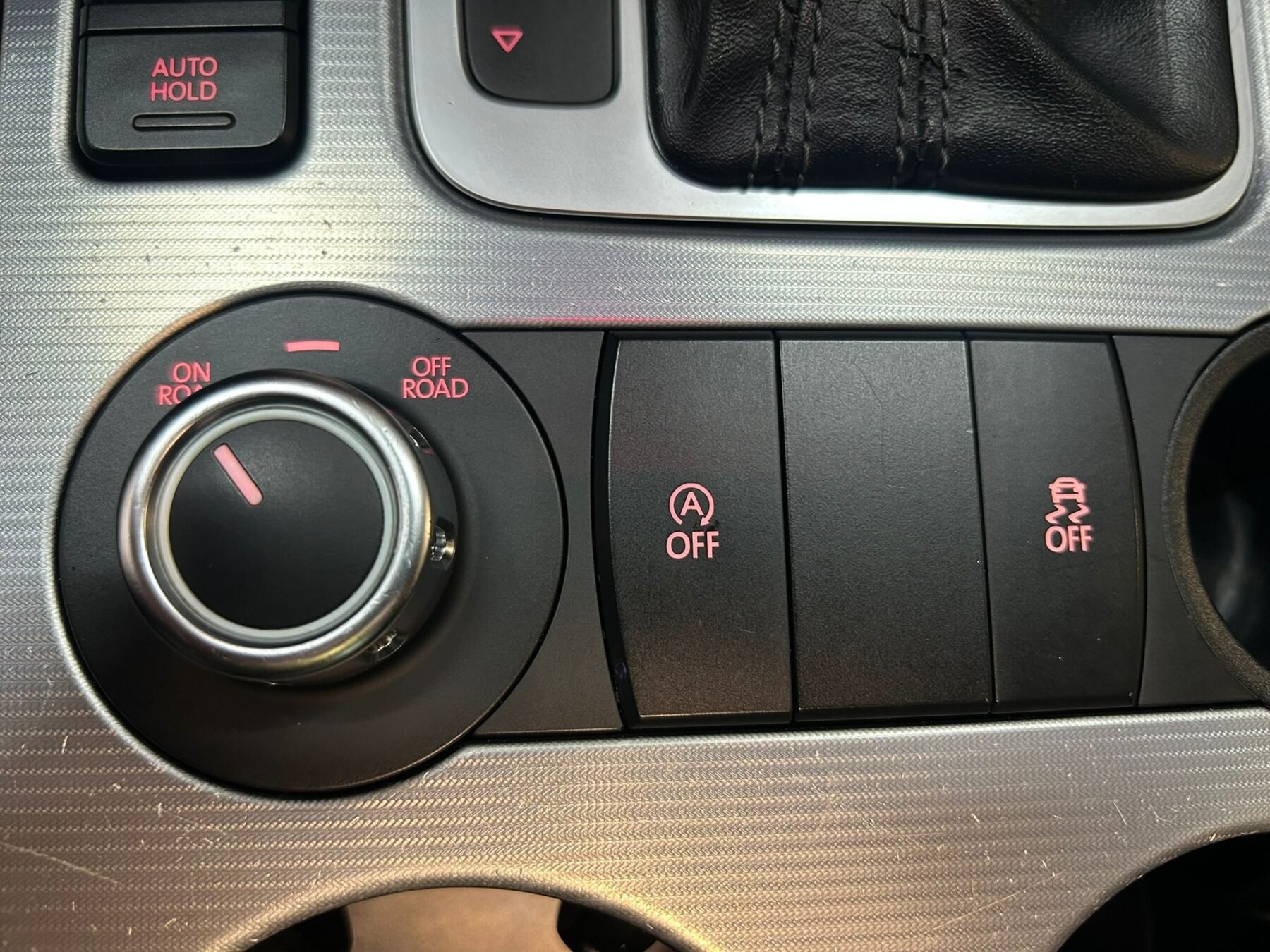 VOLKSWAGEN Touareg 3.0 245 RLINE