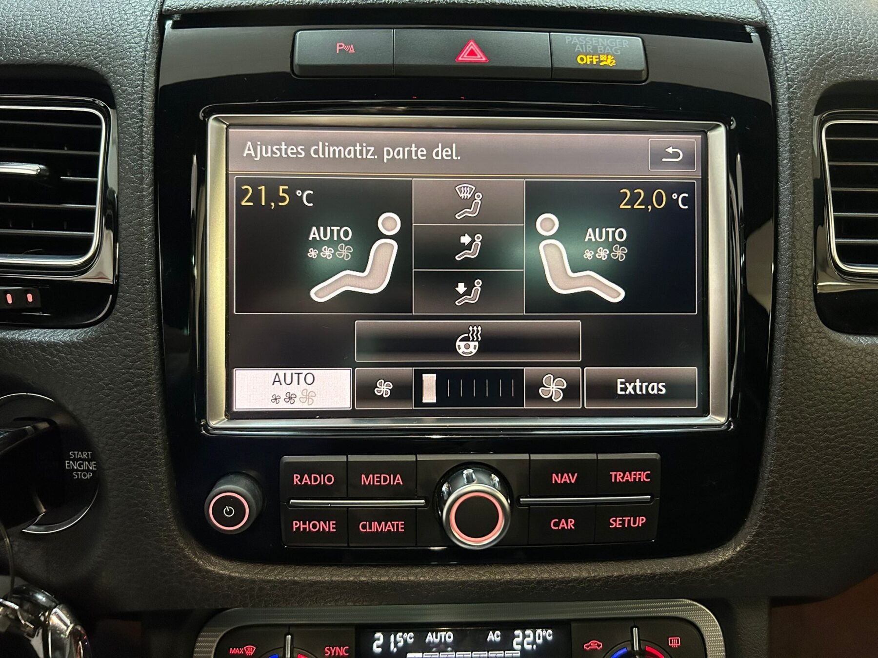 VOLKSWAGEN Touareg 3.0 245 RLINE