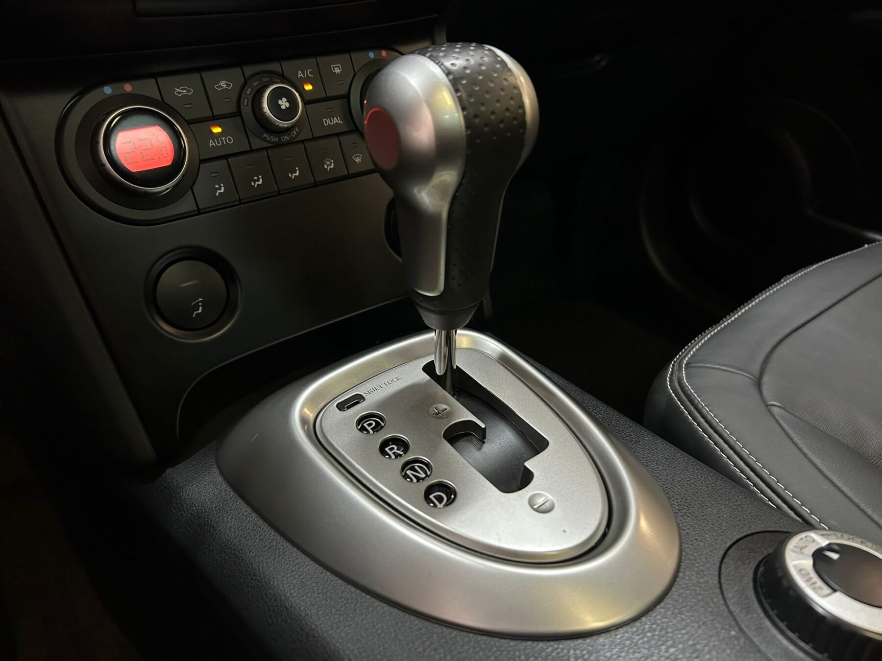 NISSAN QASHQAI 2.0 TEKNA PREMIUM 4X4