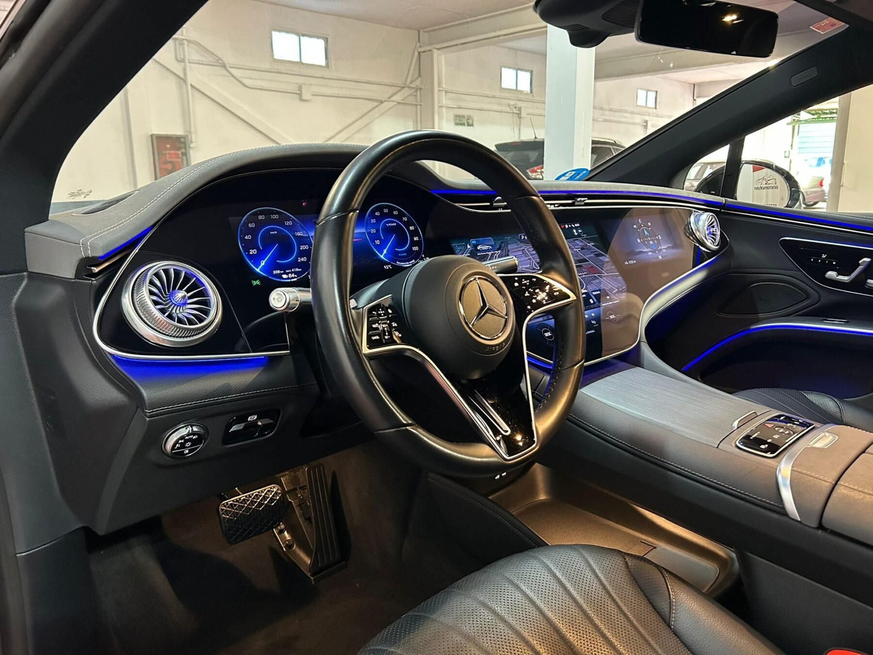 MERCEDES-BENZ EQS 580 4 MATIC