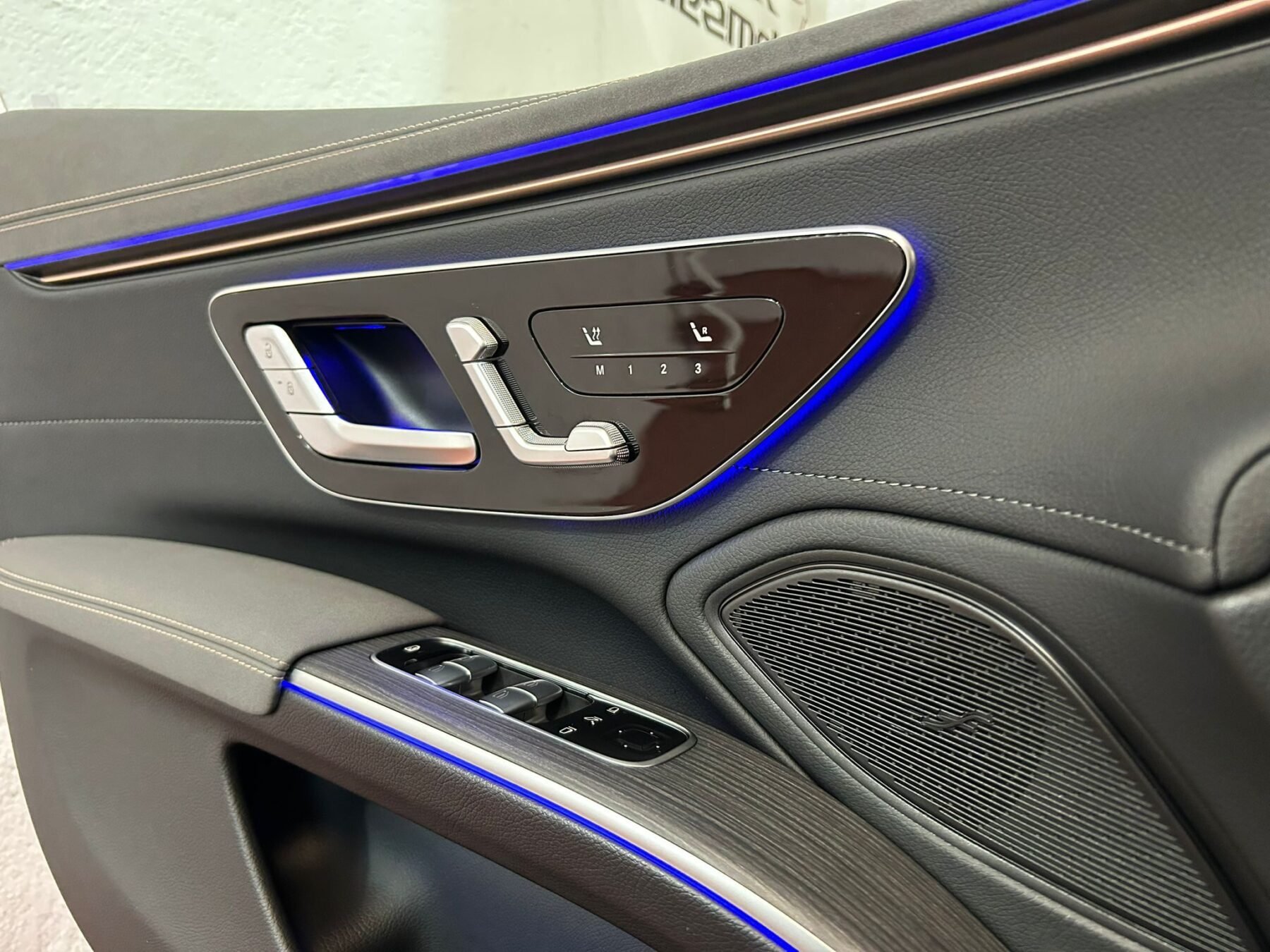 MERCEDES-BENZ EQS 580 4 MATIC