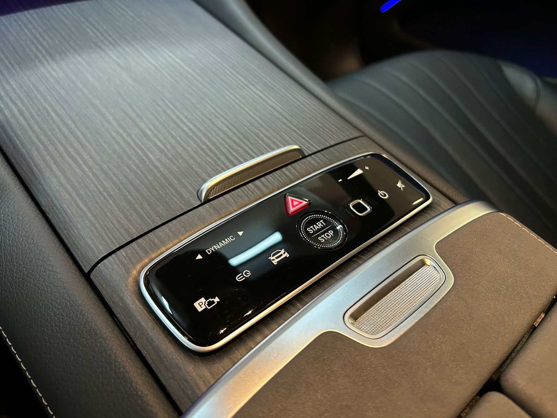 MERCEDES-BENZ EQS 580 4 MATIC