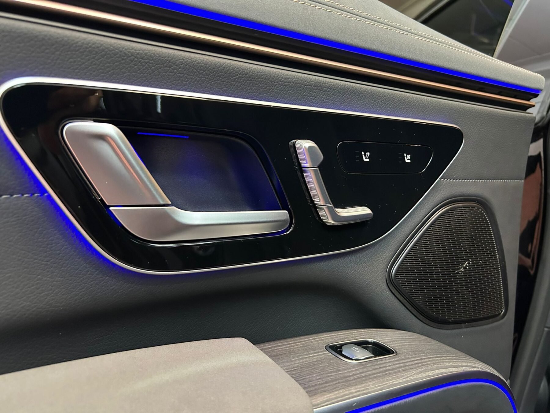 MERCEDES-BENZ EQS 580 4 MATIC