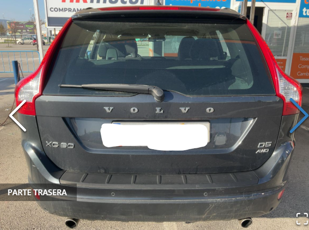 VOLVO XC60 2.4 D5 MOMENTUM 4WD