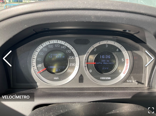 VOLVO XC60 2.4 D5 MOMENTUM 4WD