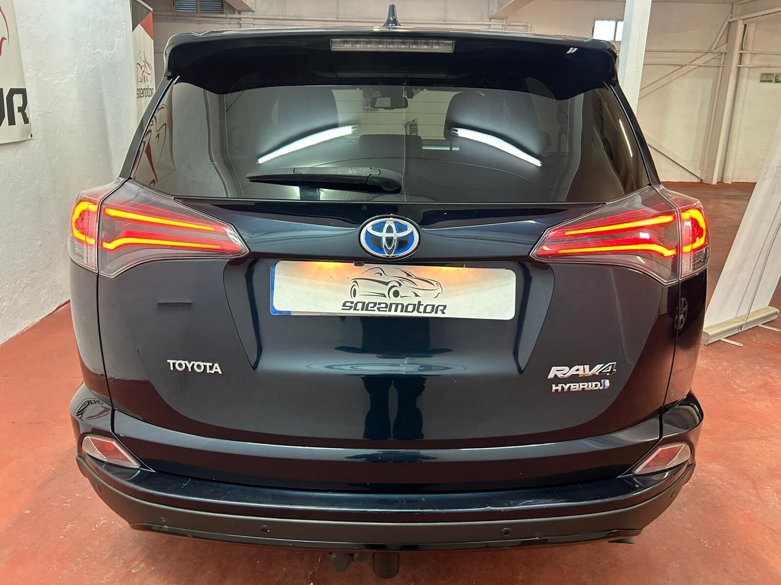 TOYOTA RAV 4 2.5 Hybrid Executive