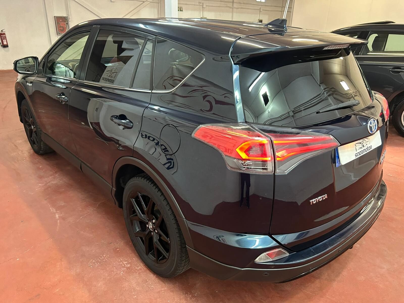 TOYOTA RAV 4 2.5 Hybrid Executive