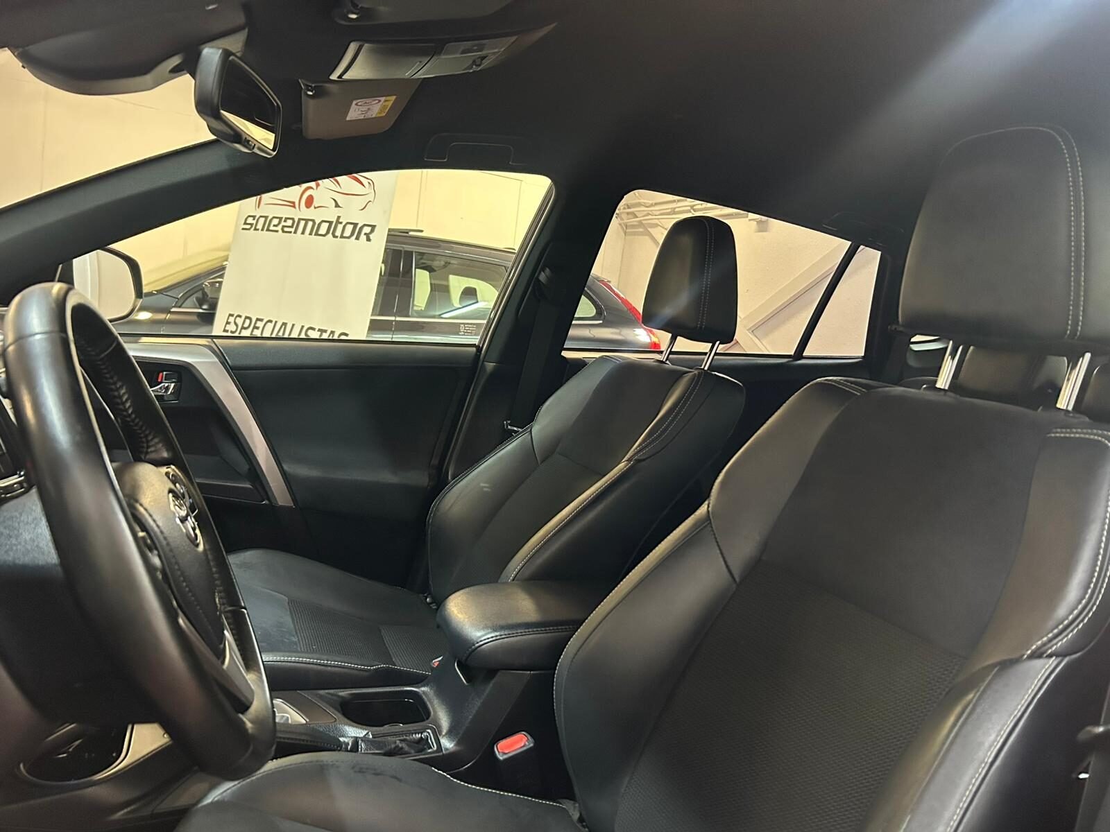 TOYOTA RAV 4 2.5 Hybrid Executive