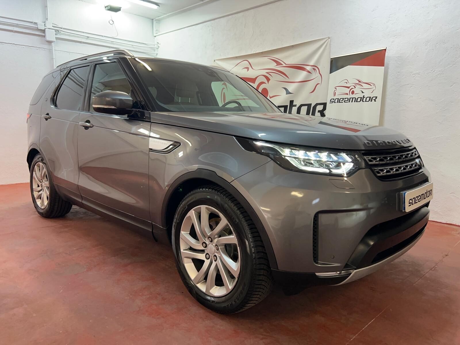 LAND-ROVER Discovery 3.0td6