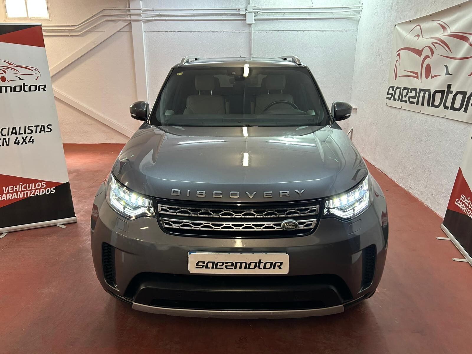 LAND-ROVER Discovery 3.0td6