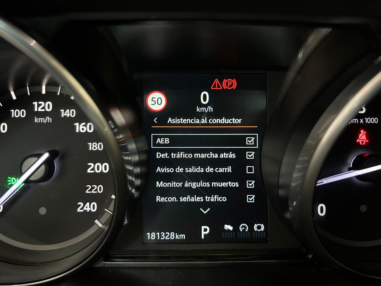 LAND-ROVER Discovery 3.0td6