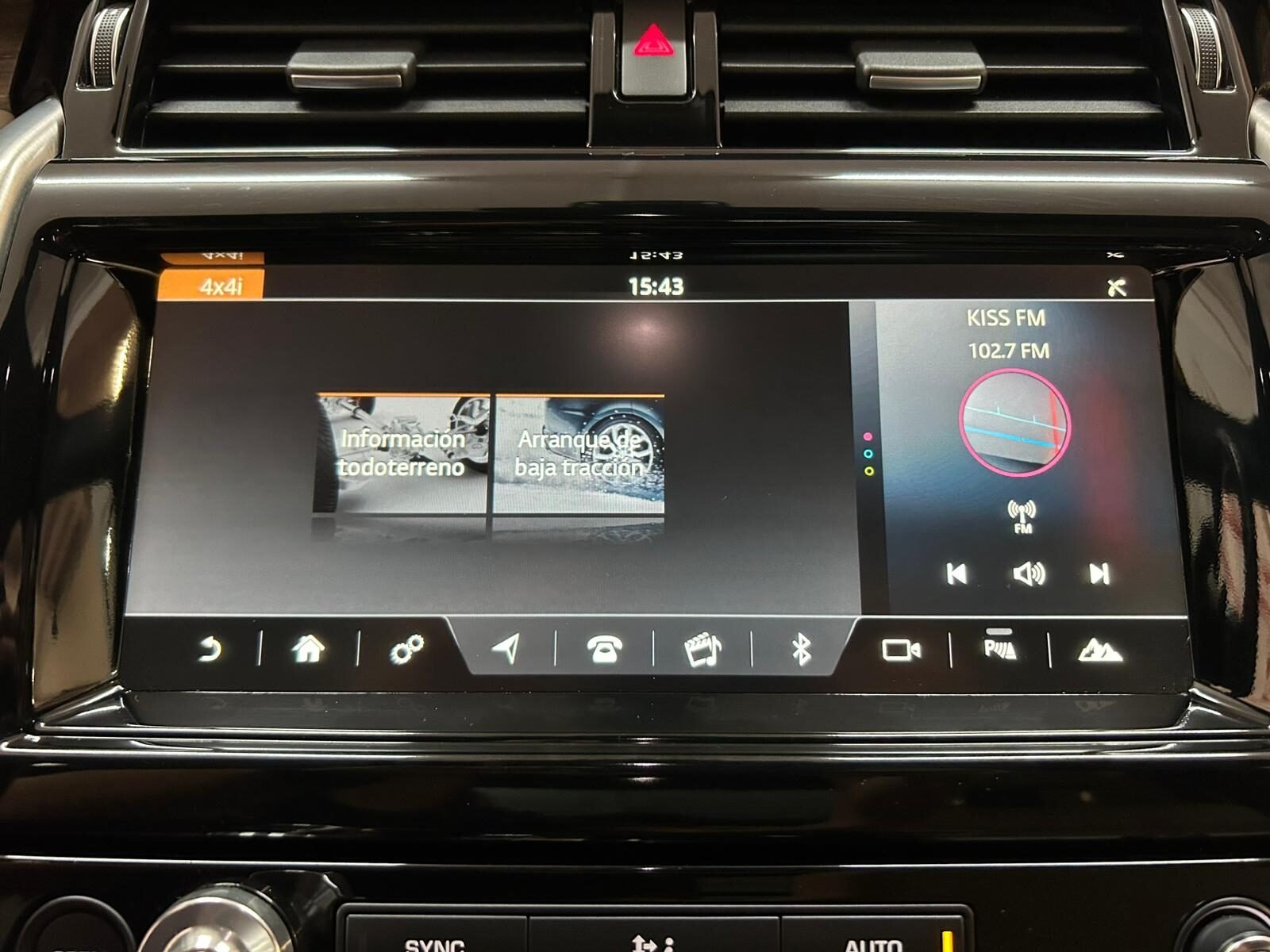 LAND-ROVER Discovery 3.0td6