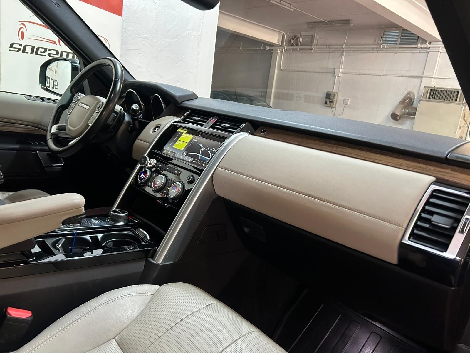 LAND-ROVER Discovery 3.0td6