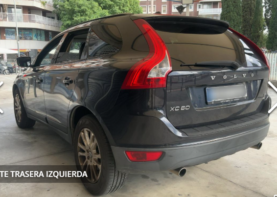 VOLVO XC60 2.4 D5 KINETIC 4WD