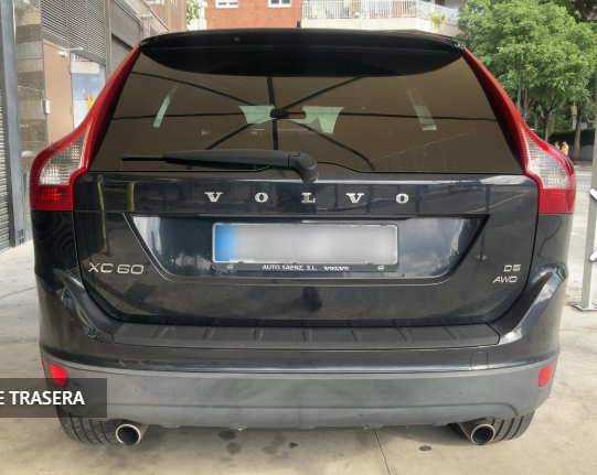 VOLVO XC60 2.4 D5 KINETIC 4WD
