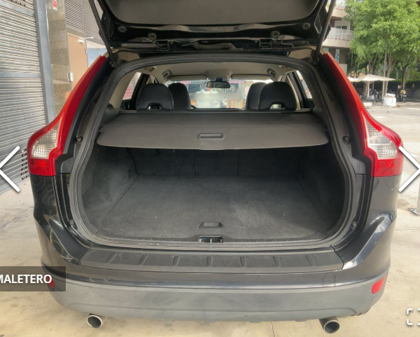 VOLVO XC60 2.4 D5 KINETIC 4WD