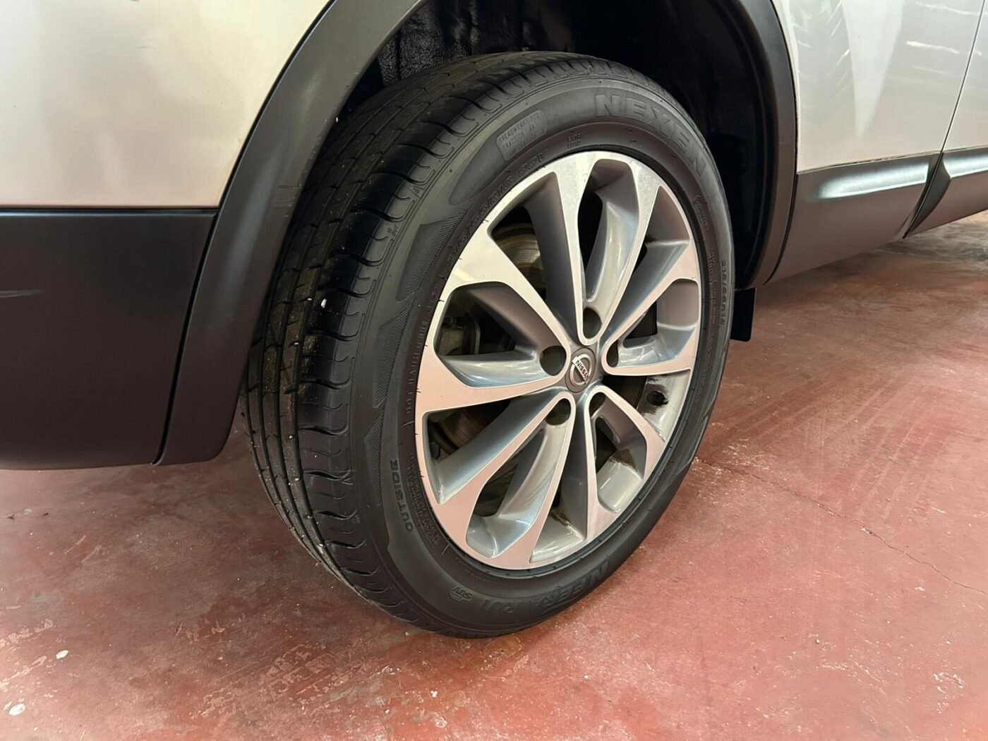 NISSAN QASHQAI 1.5TD TECKNA PREMIUM