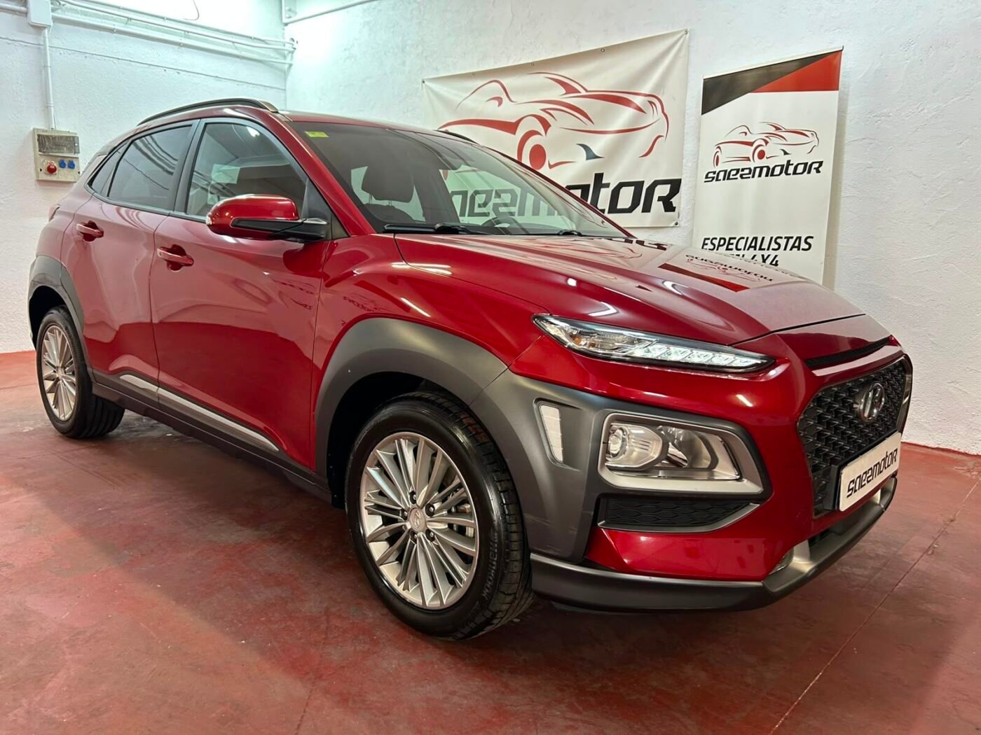 HYUNDAI KONA 1.6 TGDI Tecno 4WD