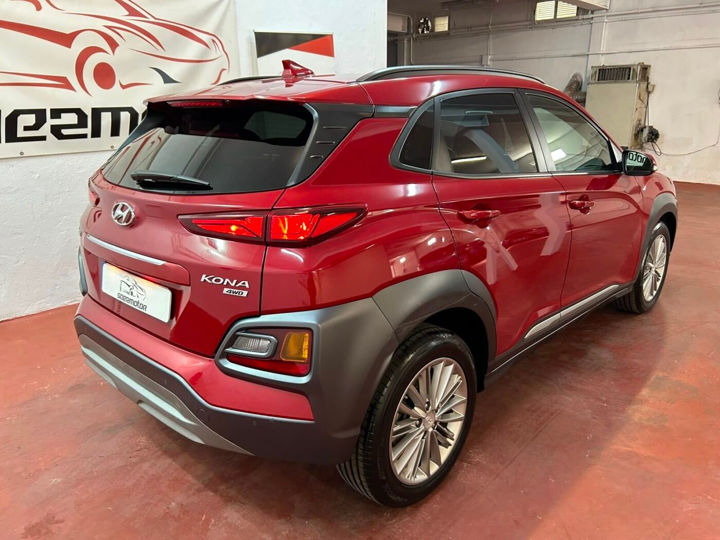 HYUNDAI KONA 1.6 TGDI Tecno 4WD