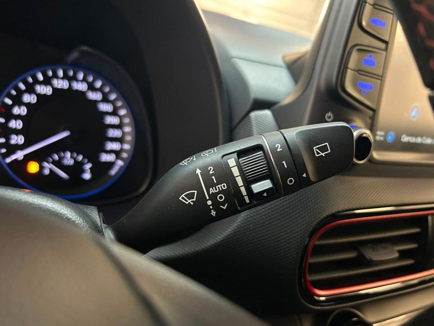HYUNDAI KONA 1.6 TGDI Tecno 4WD