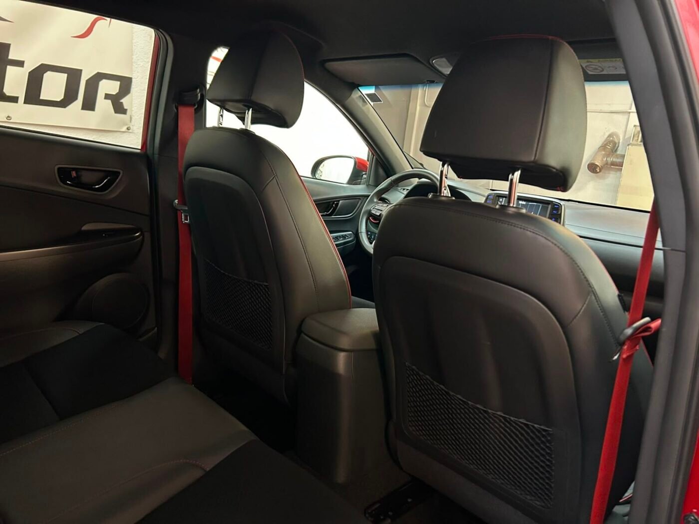 HYUNDAI KONA 1.6 TGDI Tecno 4WD