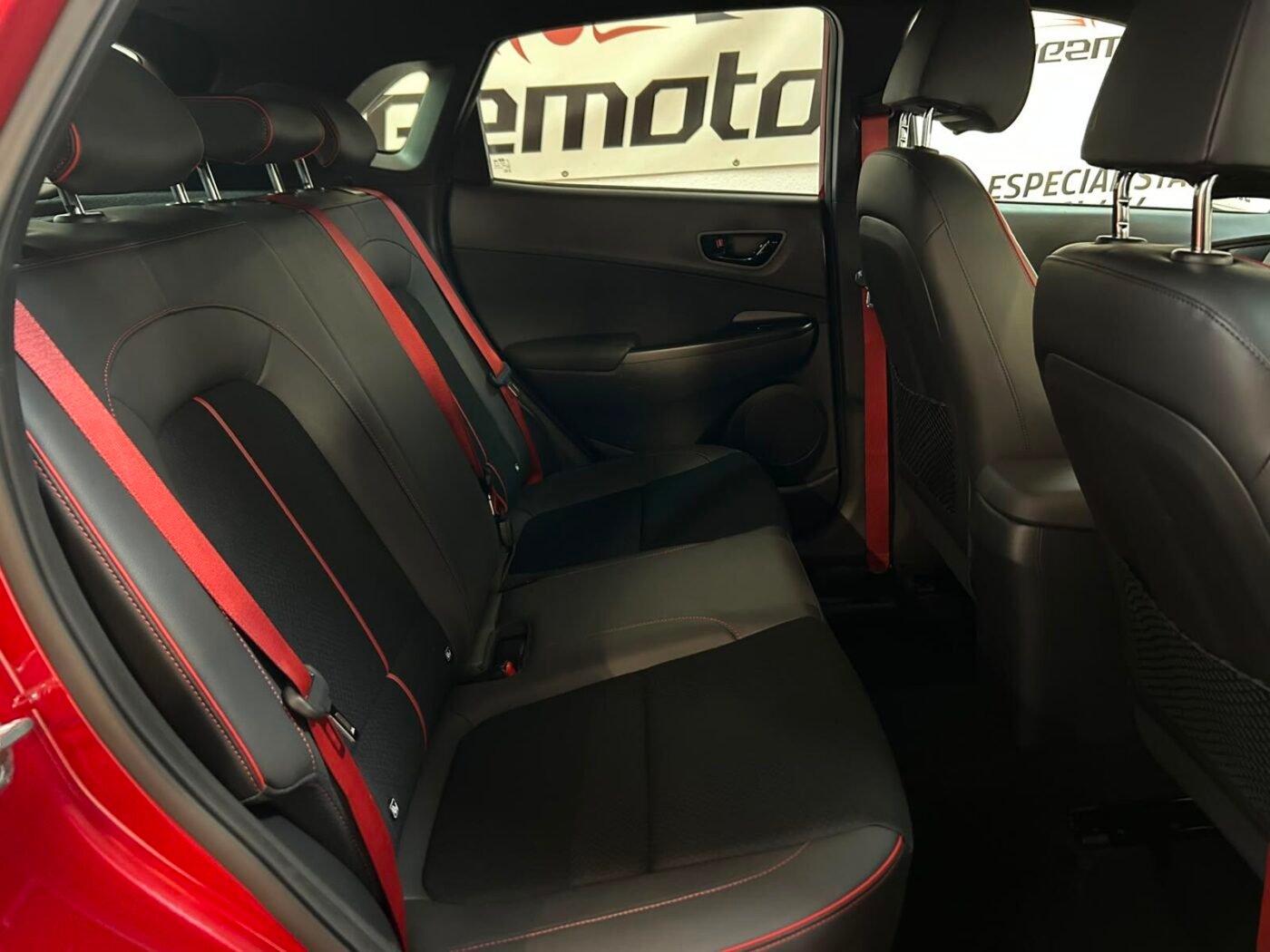 HYUNDAI KONA 1.6 TGDI Tecno 4WD