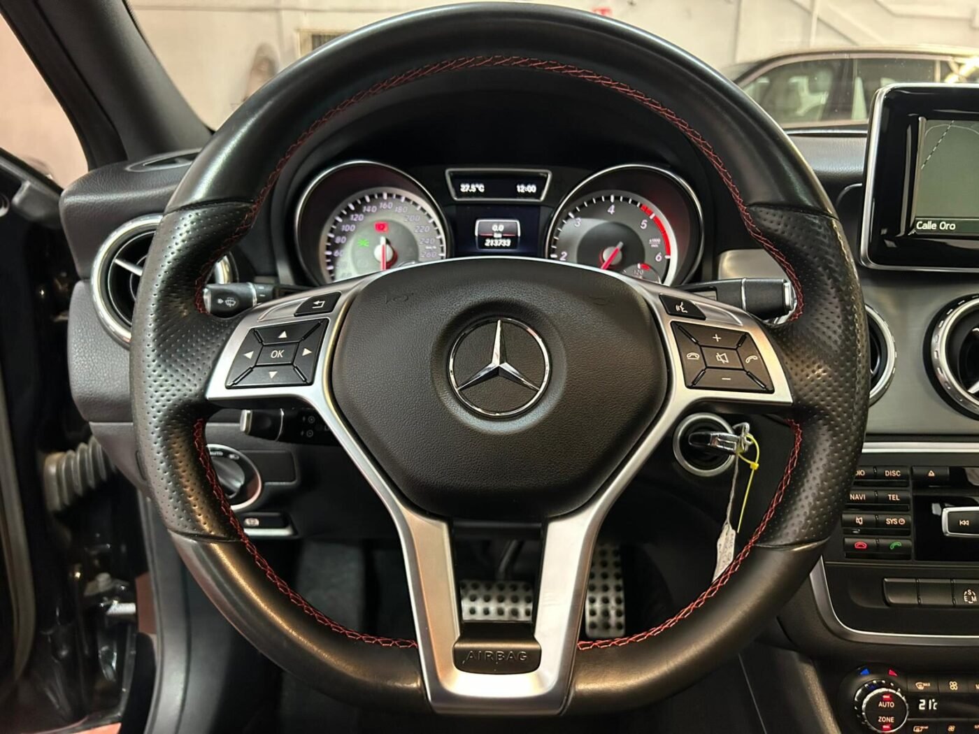 MERCEDES-BENZ GLA 200 AMG LINE