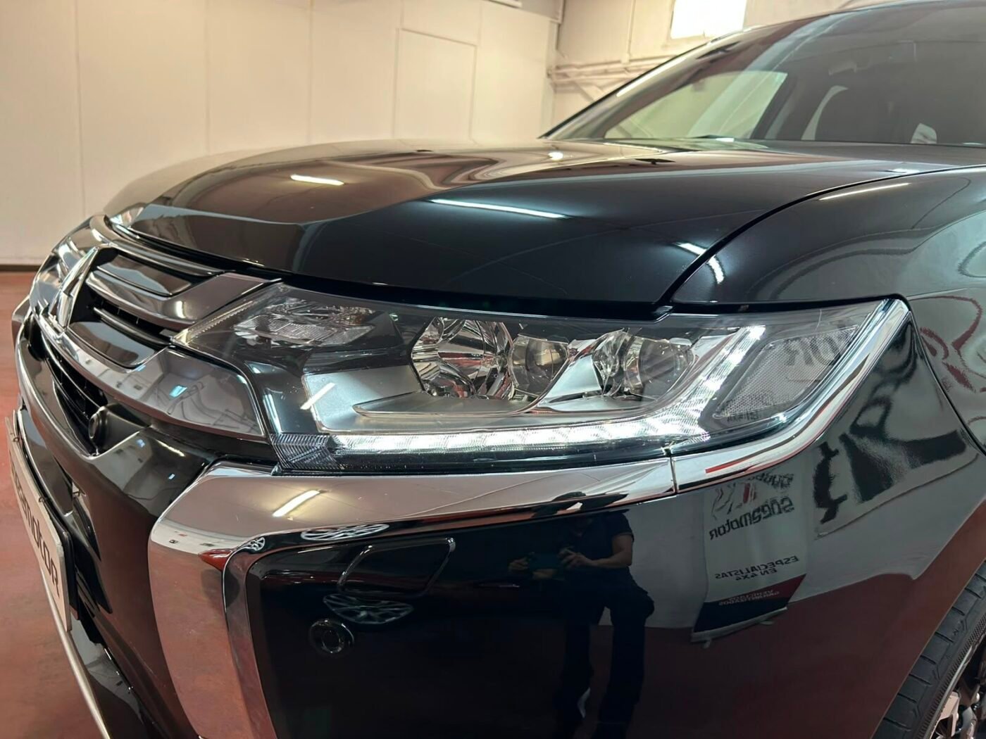 MITSUBISHI Outlander 2.0 PHEV PHEV Kaiteki 4WD